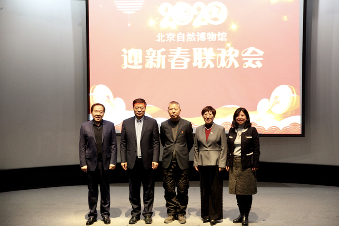 6合影1x.jpg