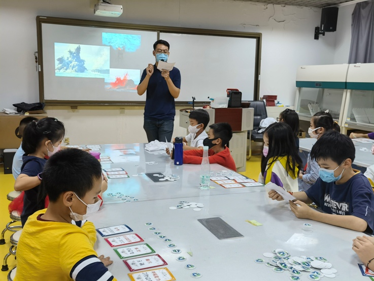 “海洋生存竞技场”课程X.jpg